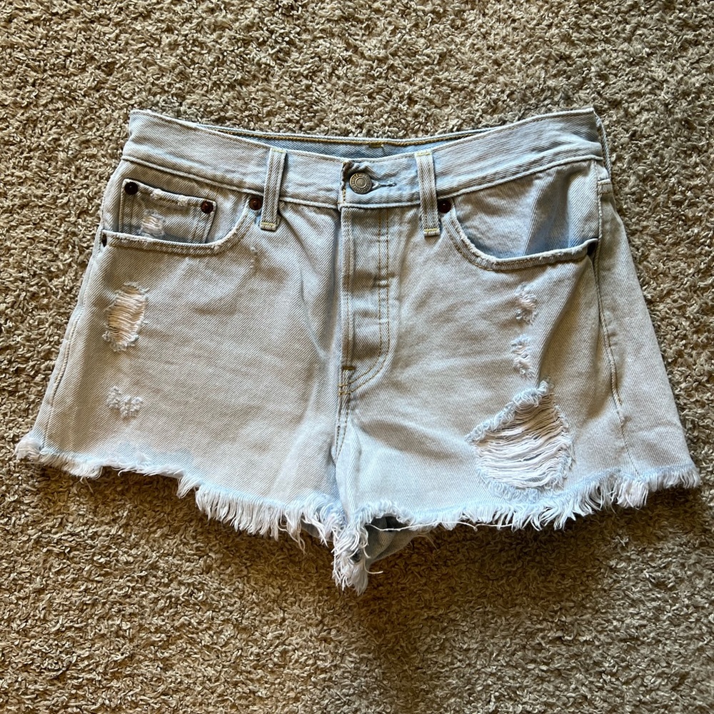 Levi’s denim shorts
